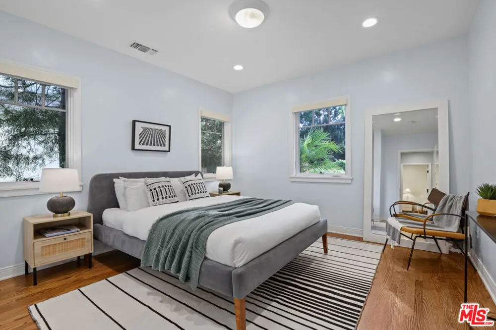 4324 Kraft Avenue Studio City, CA 91604