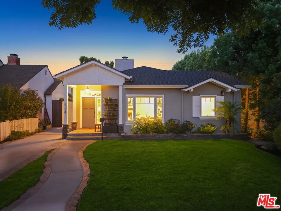 4324 Kraft Avenue Studio City, CA 91604