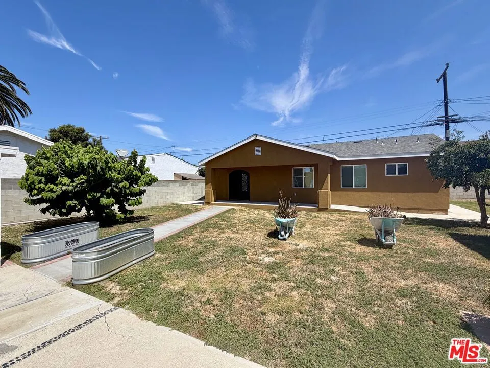 3543 Sanborn Avenue #A Lynwood, CA 90262