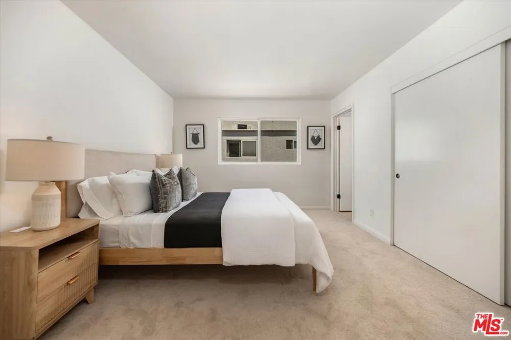 17173 Palisades Circle Pacific Palisades, CA 90272
