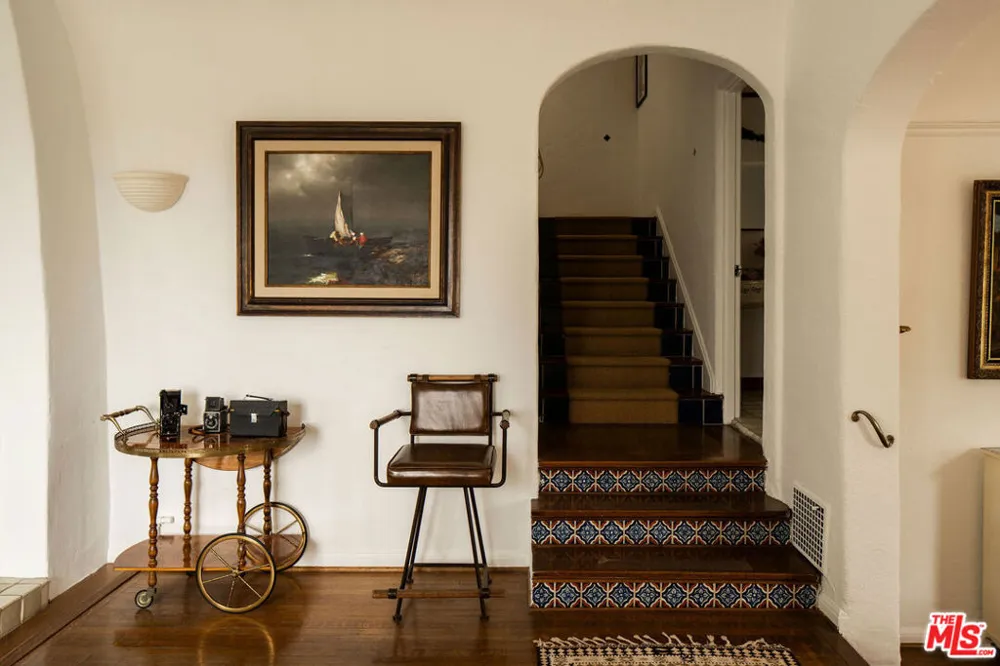 3346 Knoll Drive Los Angeles, CA 90068
