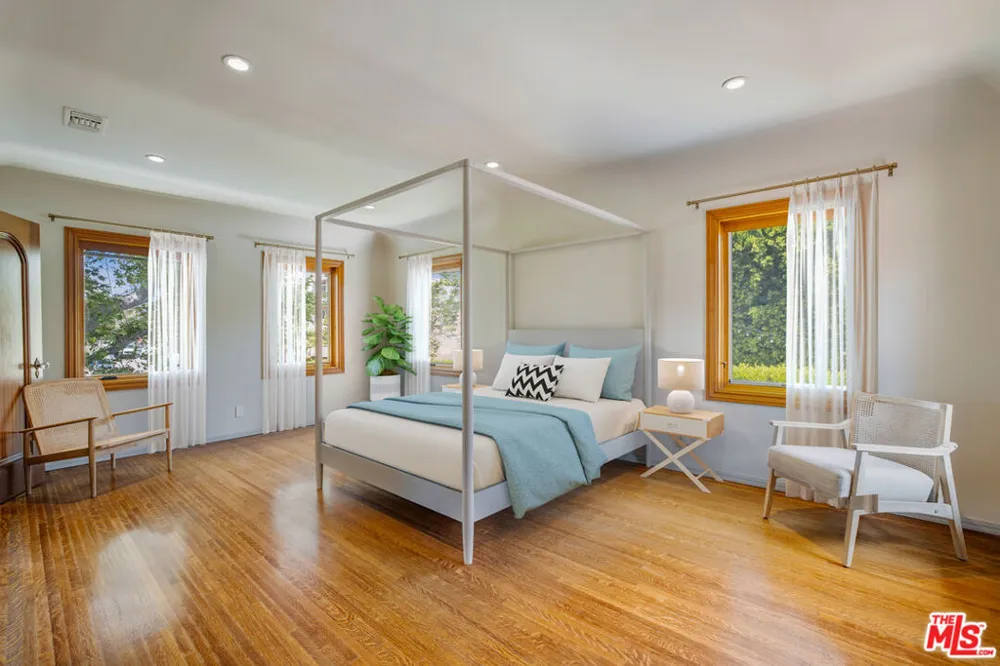 11159 La Maida Street Los Angeles, CA 91601