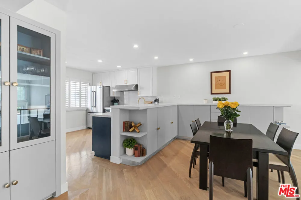13072 Maxella Avenue #2 Marina del Rey, CA 90292