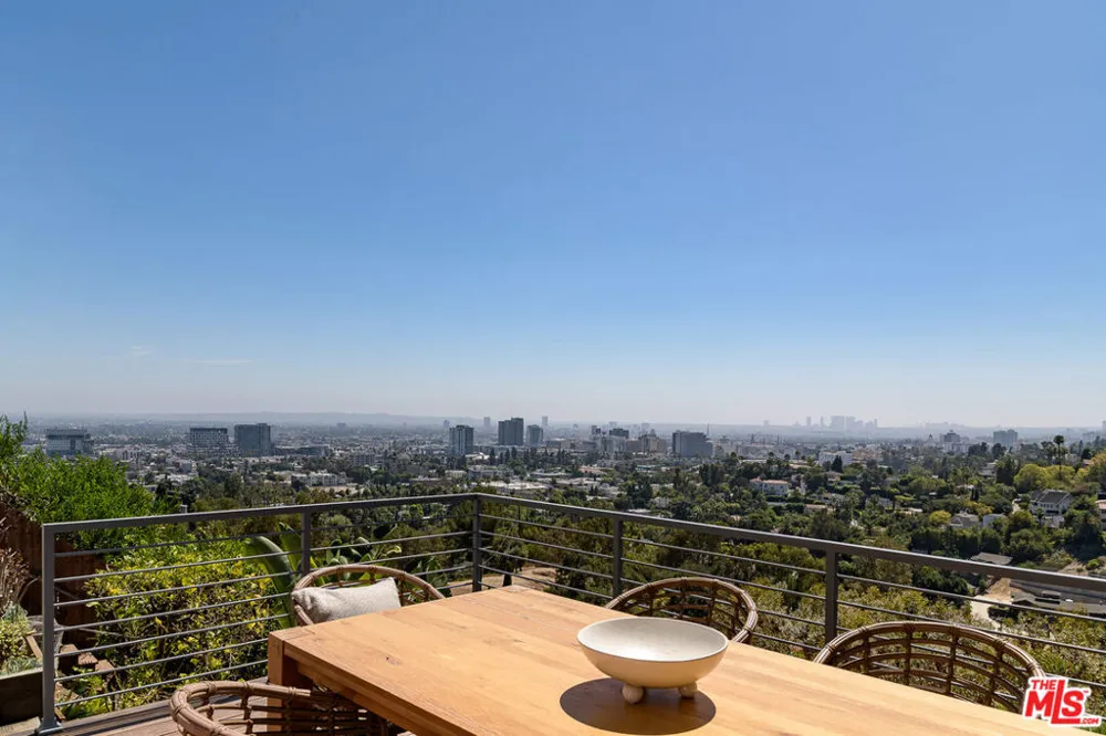 5502 Tuxedo Terrace Los Angeles, CA 90068