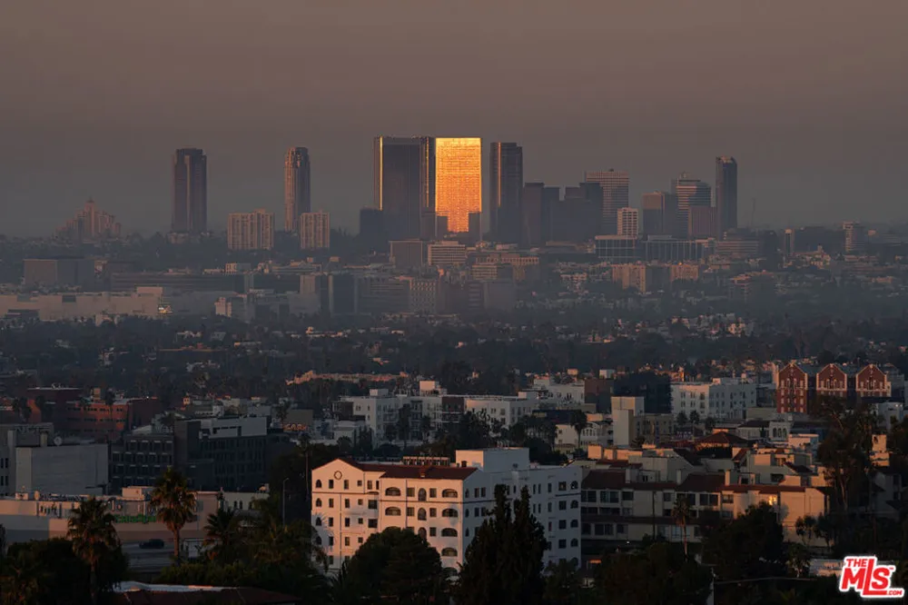 5502 Tuxedo Terrace Los Angeles, CA 90068