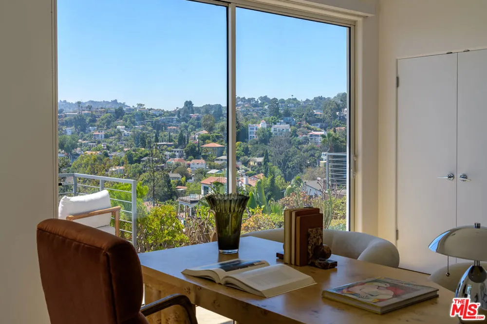 5502 Tuxedo Terrace Los Angeles, CA 90068