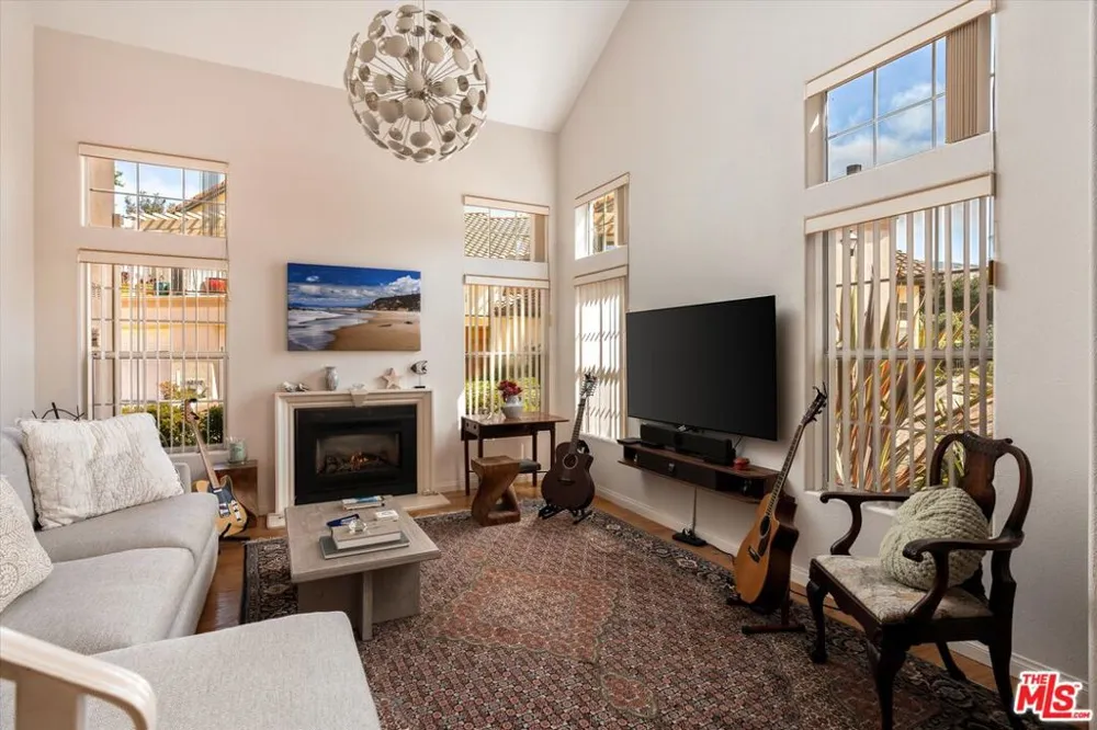 1256 Cravens Lane #3 Carpinteria, CA 93013
