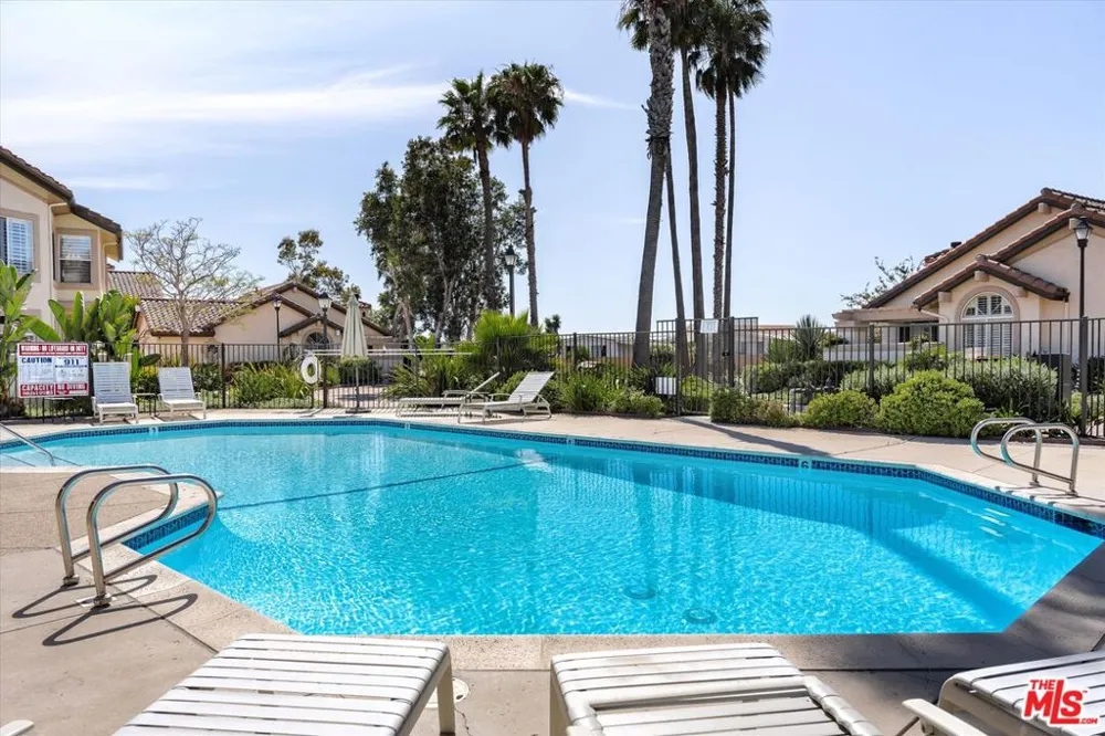 1256 Cravens Lane #3 Carpinteria, CA 93013
