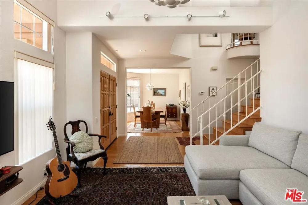 1256 Cravens Lane #3 Carpinteria, CA 93013