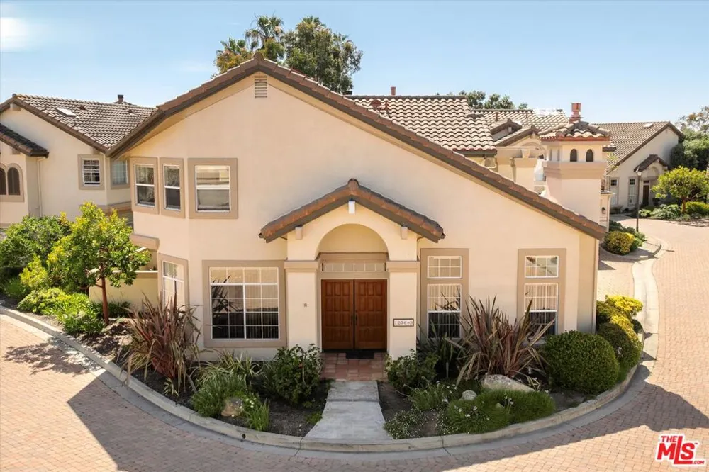 1256 Cravens Lane #3 Carpinteria, CA 93013