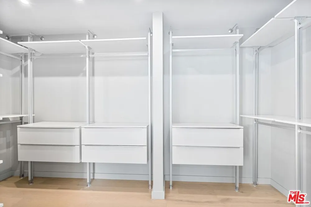 1621 Malcolm Avenue #401 Los Angeles, CA 90024