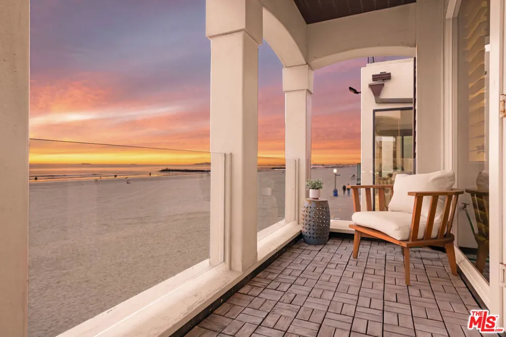 2400 W OCEANFRONT Newport Beach, CA 92663