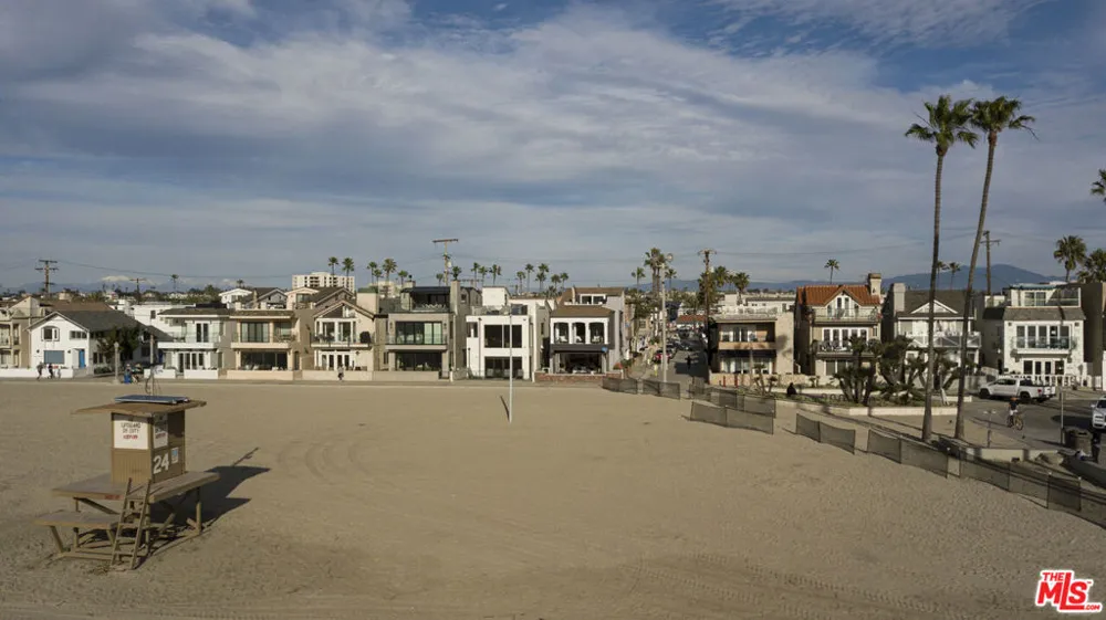 2400 W OCEANFRONT Newport Beach, CA 92663