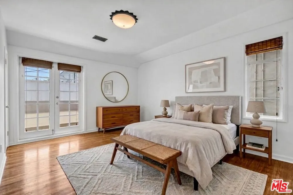 350 S Roxbury Drive Beverly Hills, CA 90212