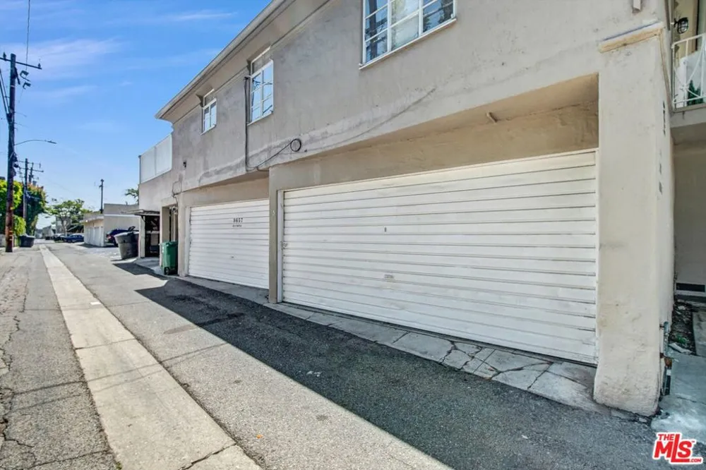 350 S Roxbury Drive Beverly Hills, CA 90212