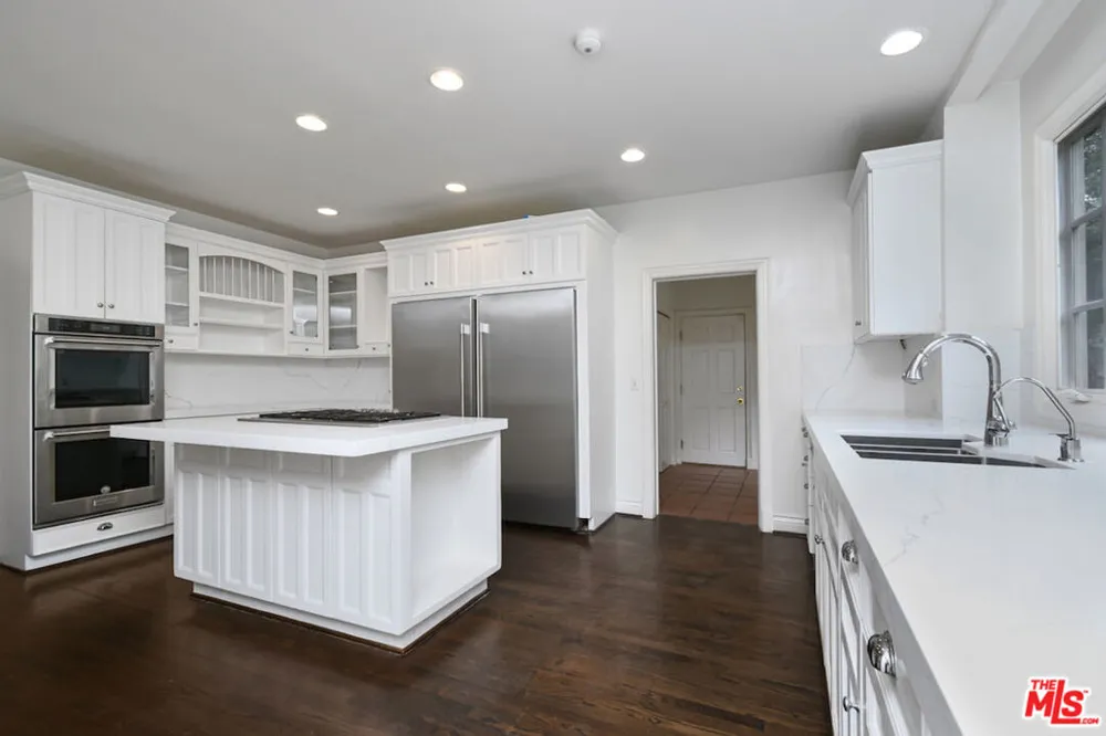 3254 OAKDELL ROAD Studio City, CA 91604