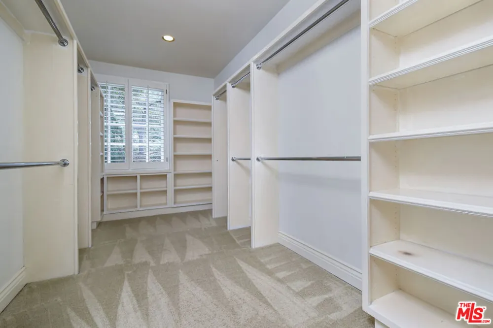 3254 OAKDELL ROAD Studio City, CA 91604