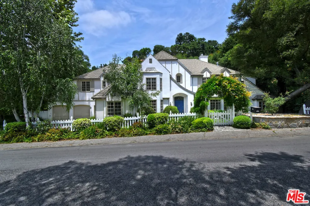 3254 OAKDELL ROAD Studio City, CA 91604