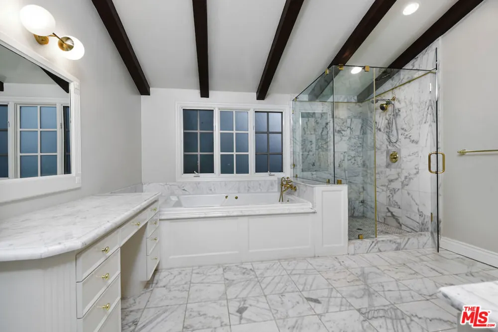 3254 OAKDELL ROAD Studio City, CA 91604