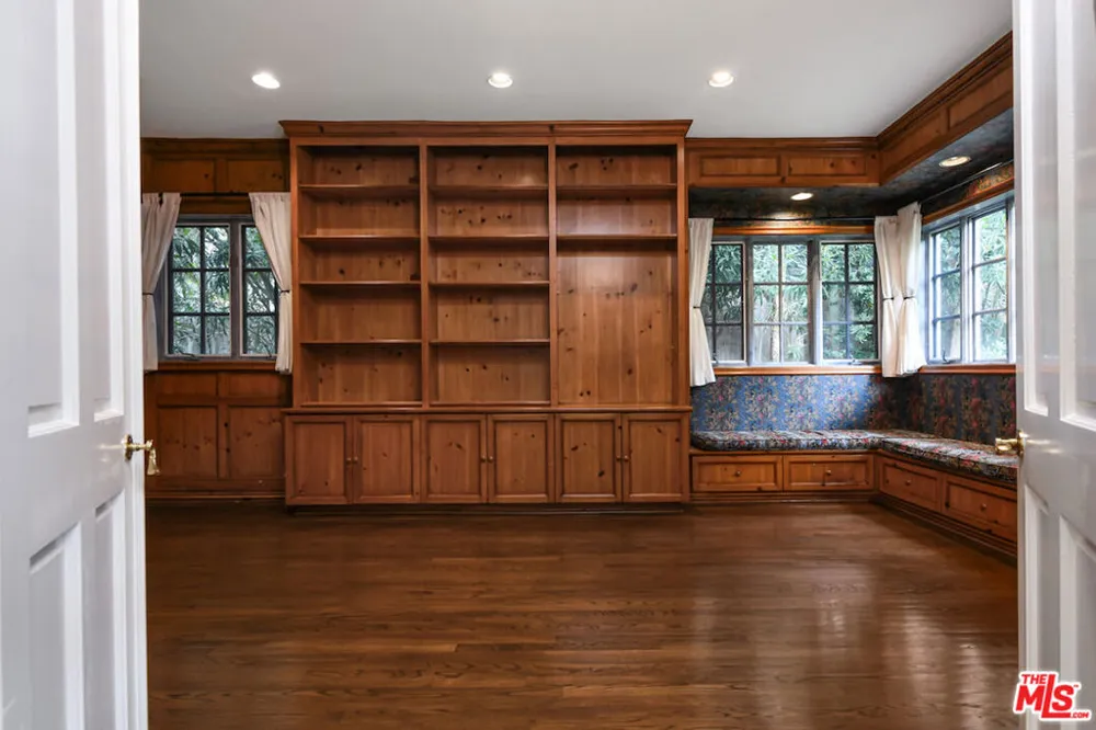 3254 OAKDELL ROAD Studio City, CA 91604