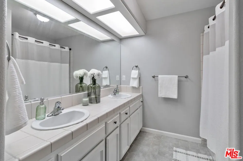 1459 Hillsboro Avenue Madera, CA 93637