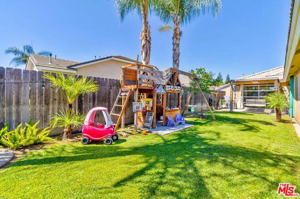 1459 Hillsboro Avenue Madera, CA 93637