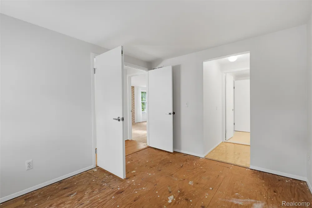 20842 E Glen Haven Circle Novi City, MI 48167