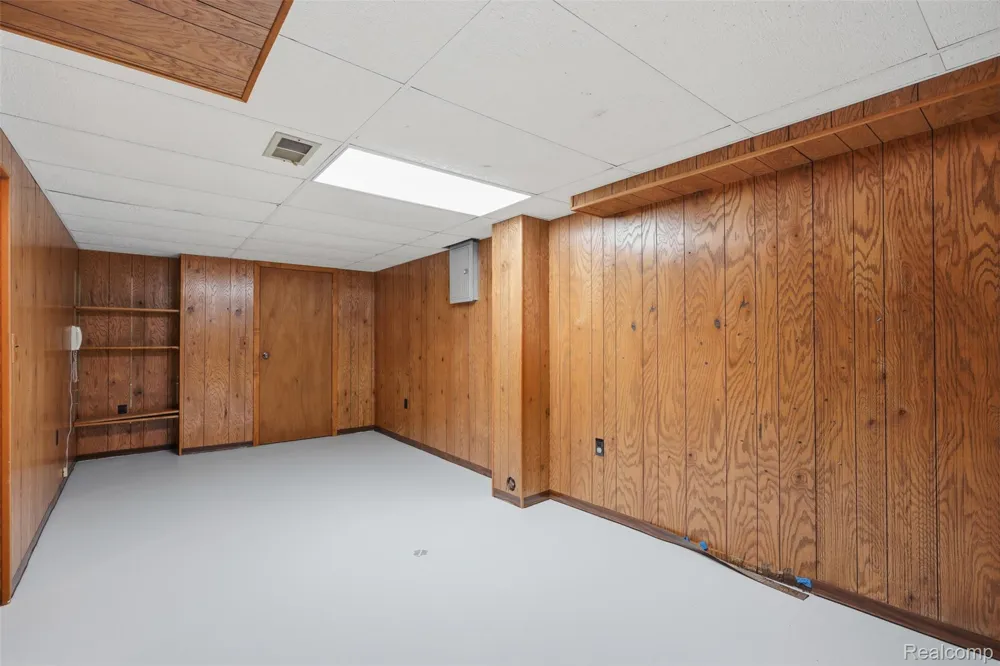 20842 E Glen Haven Circle Novi City, MI 48167
