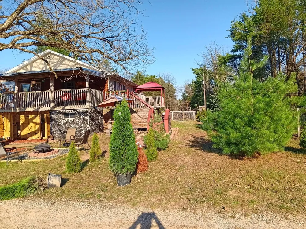 1889 E 40th Street Everett Township, MI 49349