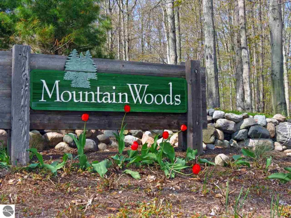 Mountain Woods Court Weldon Township, MI 49683