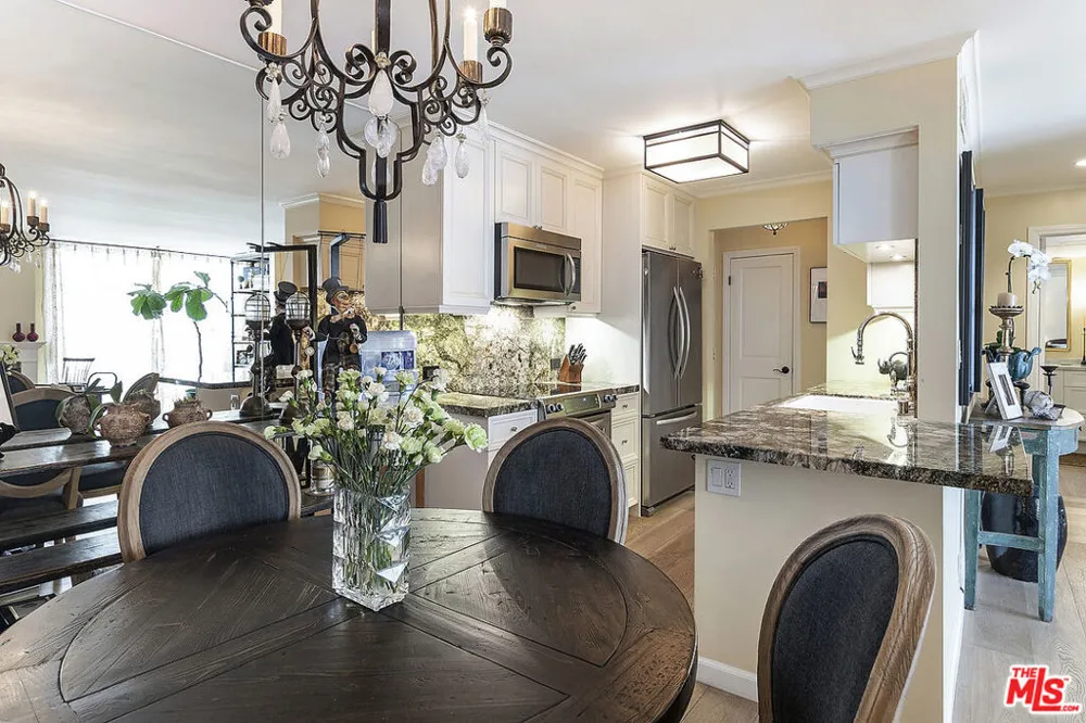 906 Doheny Drive #510 West Hollywood, CA 90069