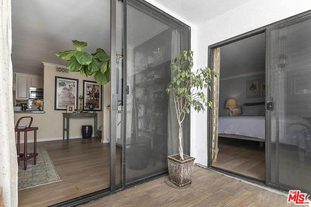 906 Doheny Drive #510 West Hollywood, CA 90069