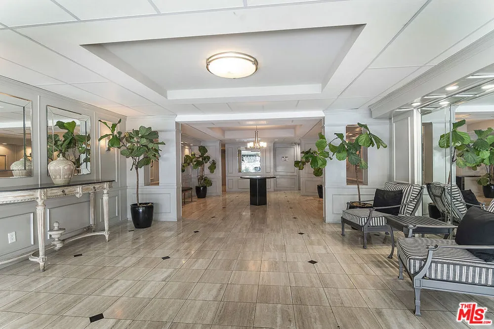 906 Doheny Drive #510 West Hollywood, CA 90069