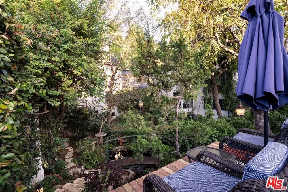 2057 Las Palmas Avenue Los Angeles, CA 90068