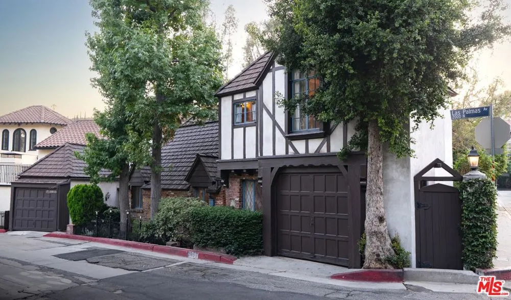 2057 Las Palmas Avenue Los Angeles, CA 90068