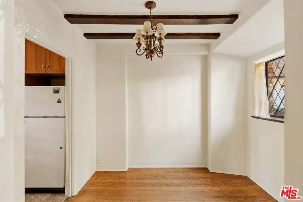 2057 Las Palmas Avenue Los Angeles, CA 90068
