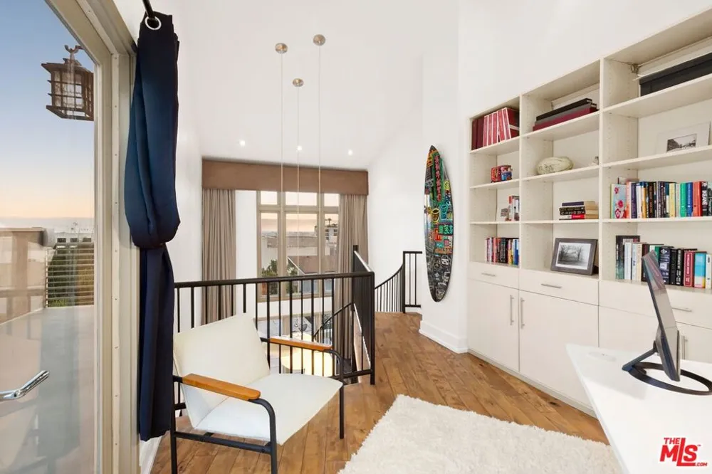 1145 Horn Avenue #E West Hollywood, CA 90069