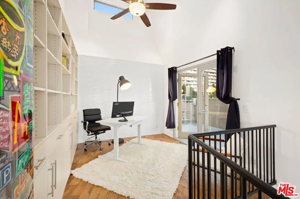 1145 Horn Avenue #E West Hollywood, CA 90069
