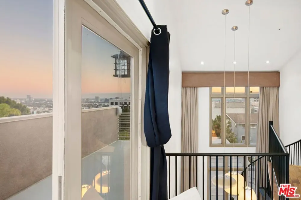 1145 Horn Avenue #E West Hollywood, CA 90069