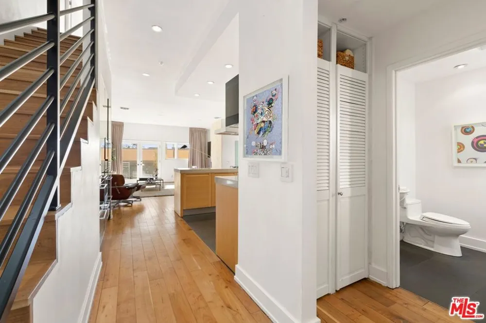 1145 Horn Avenue #E West Hollywood, CA 90069