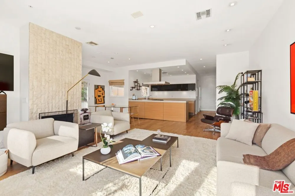 1145 Horn Avenue #E West Hollywood, CA 90069