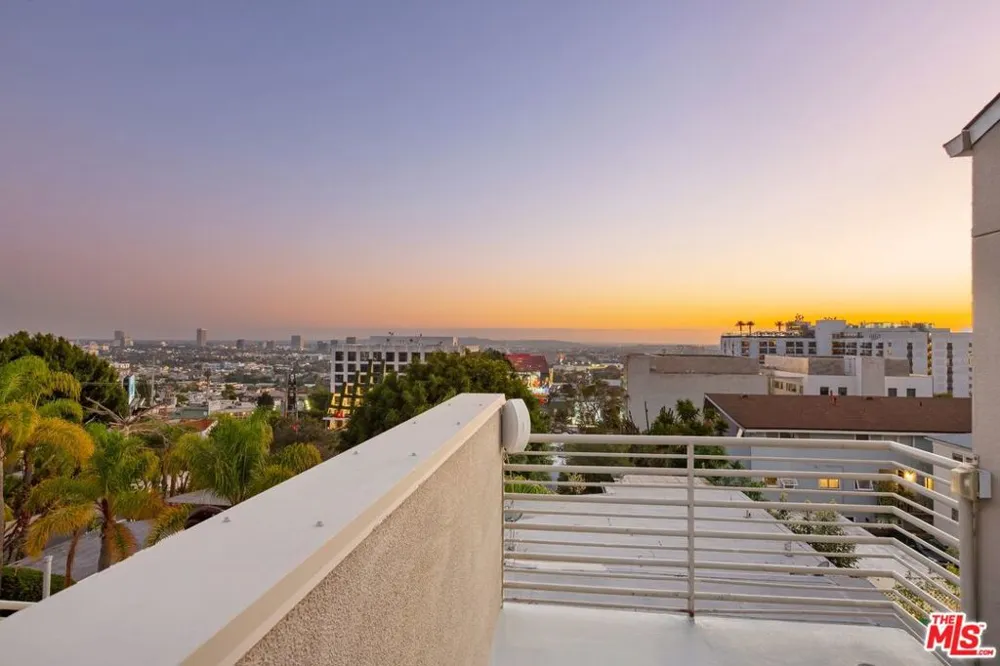 1145 Horn Avenue #E West Hollywood, CA 90069