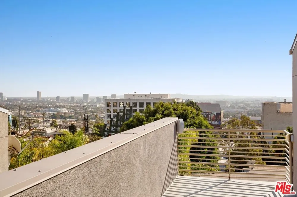 1145 Horn Avenue #E West Hollywood, CA 90069