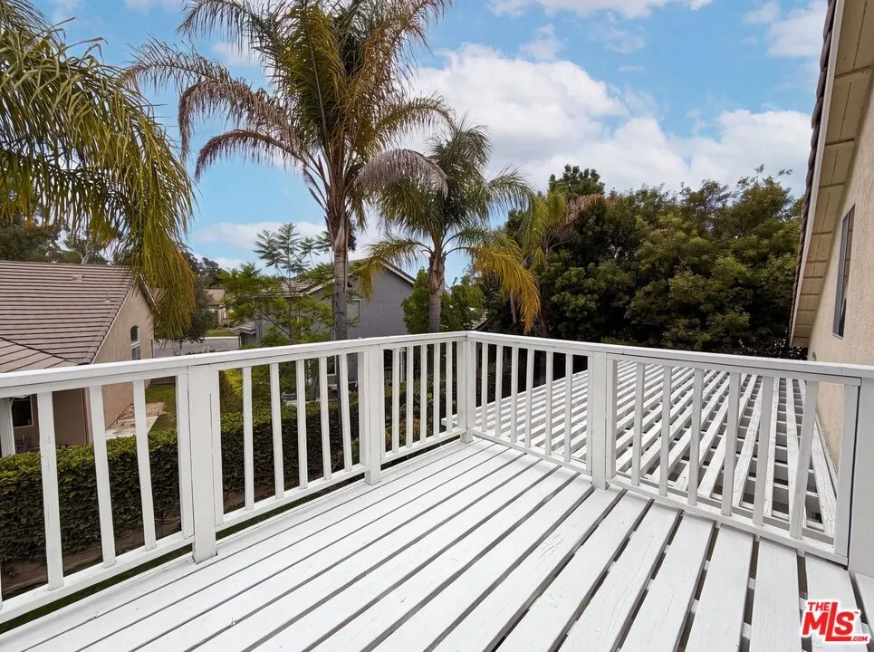 23608 Ashwood Place Valencia, CA 91354