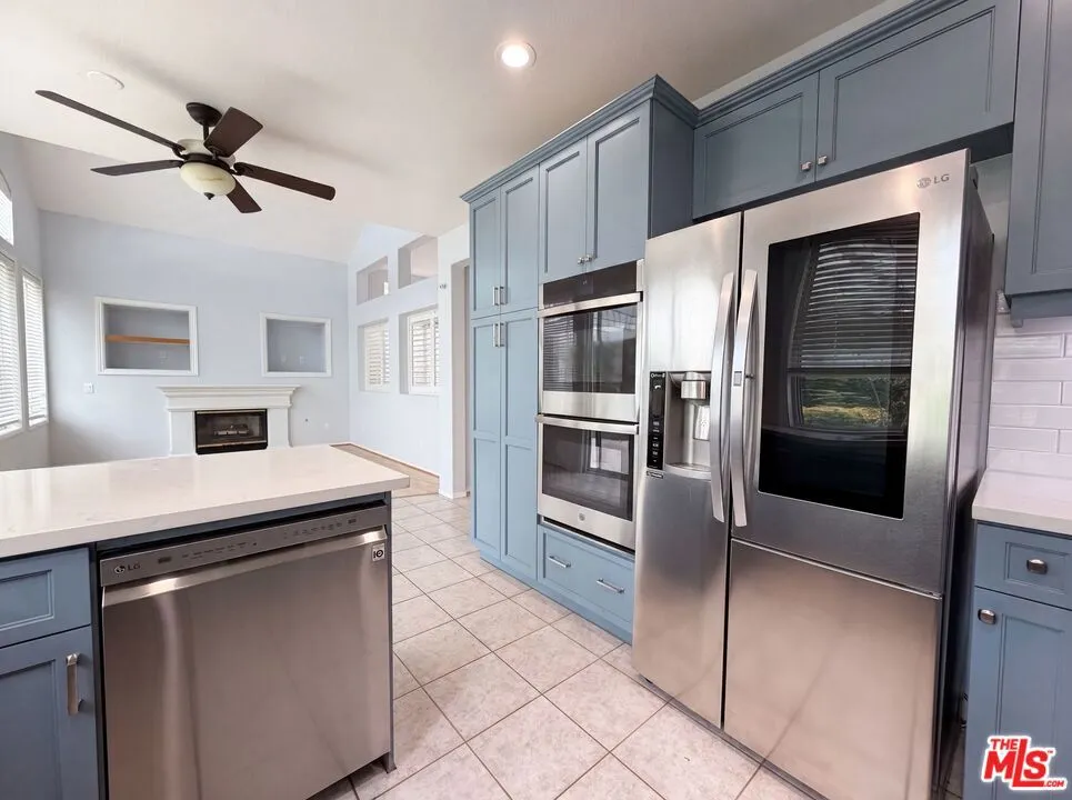23608 Ashwood Place Valencia, CA 91354