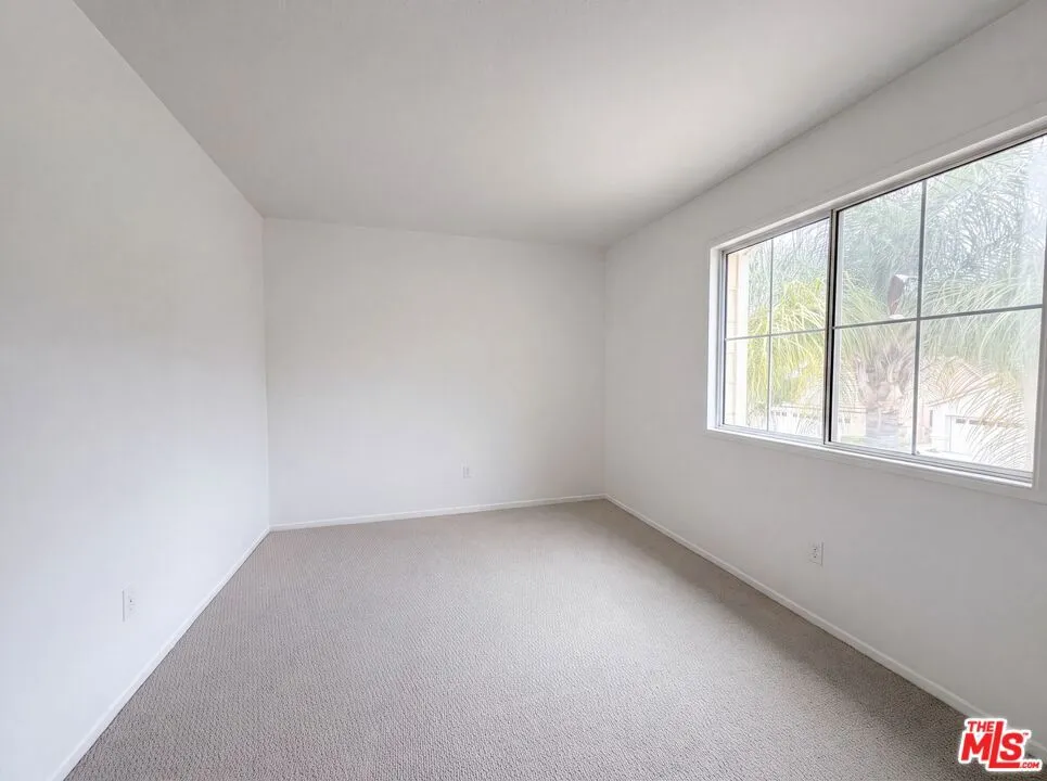 23608 Ashwood Place Valencia, CA 91354