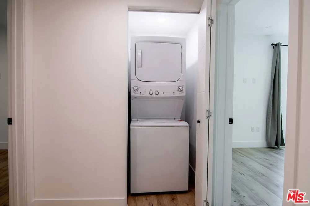 1236 Fairfax Avenue #3 West Hollywood, CA 90046