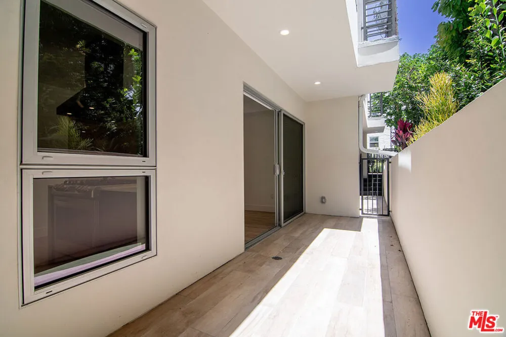 1236 Fairfax Avenue #3 West Hollywood, CA 90046