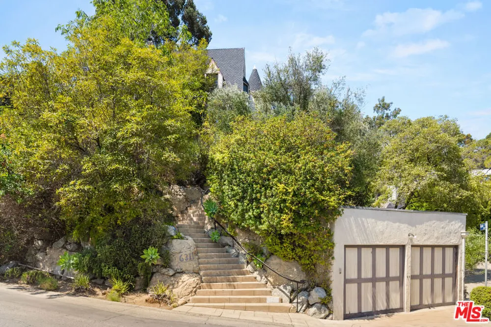 6311 Heather Drive Los Angeles, CA 90068