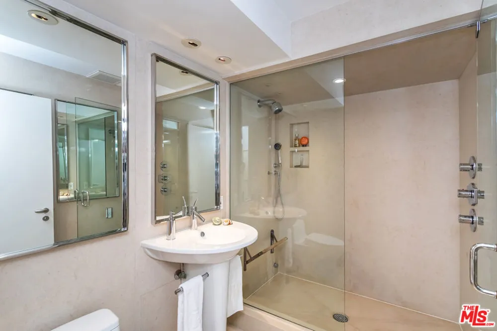 22548 Pacific Coast Highway #111 Malibu, CA 90265